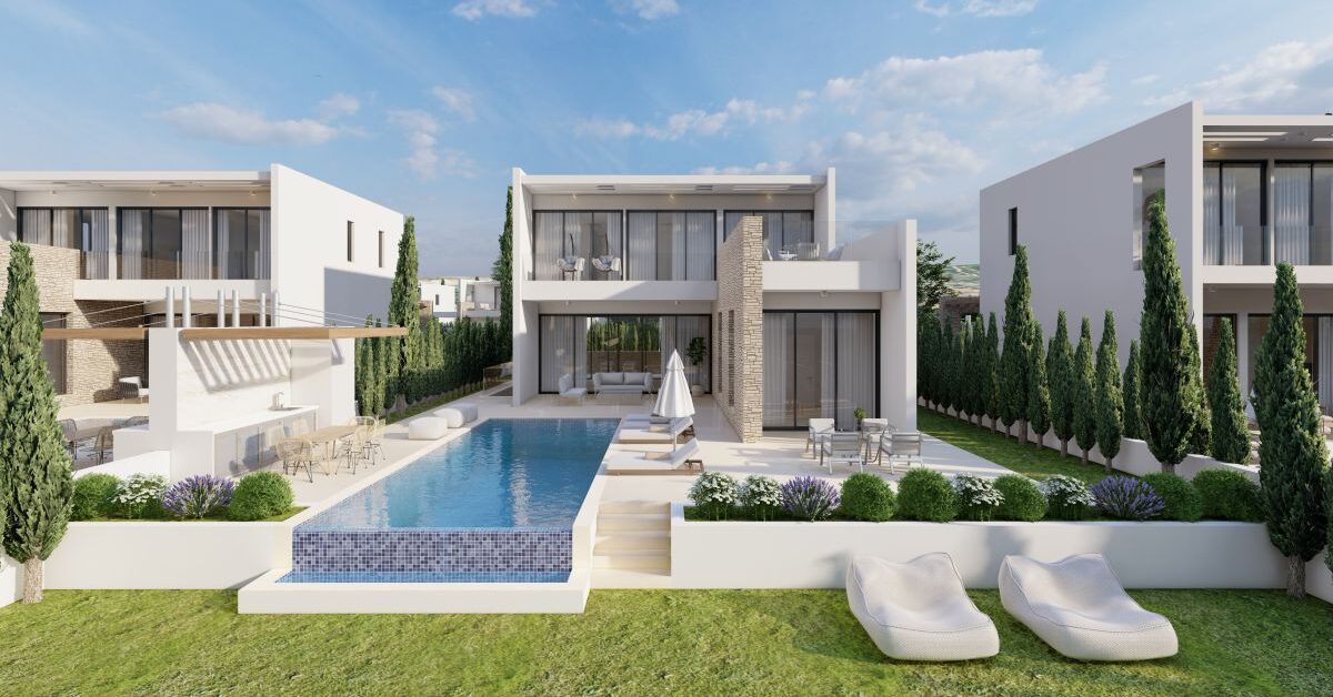 Widok z zewnątrz luksusowego kompleksu rezydencji nad morzem na Cyprze